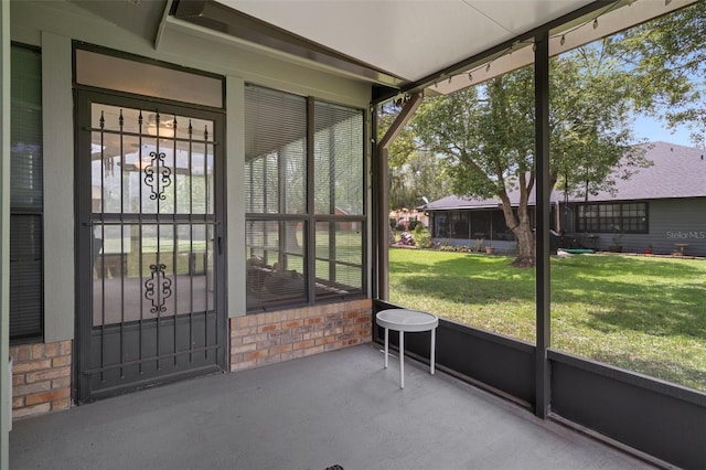 35046 Smoketree Ln, Dade City, FL 33523 - view of sunroom / solarium