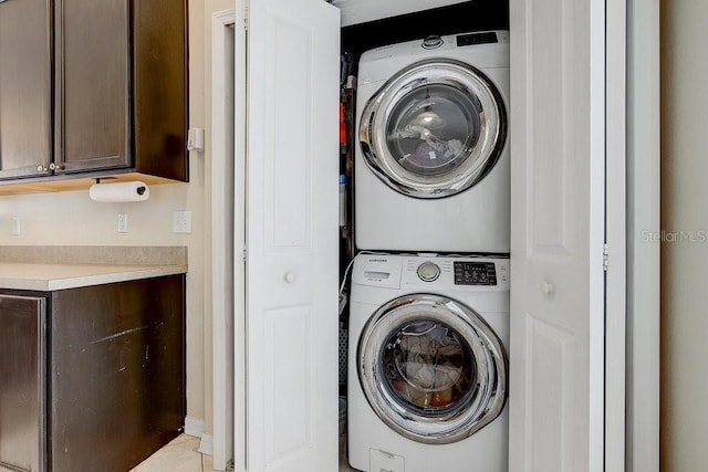 8335 Crescent Moon Dr, New Port Richey, FL 34655 - washroom featuring stacked washer / dryer