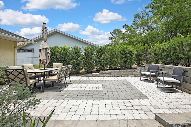 4072 Everett Ave, Spring Hill, FL 34609 - view of patio / terrace featuring outdoor dining area