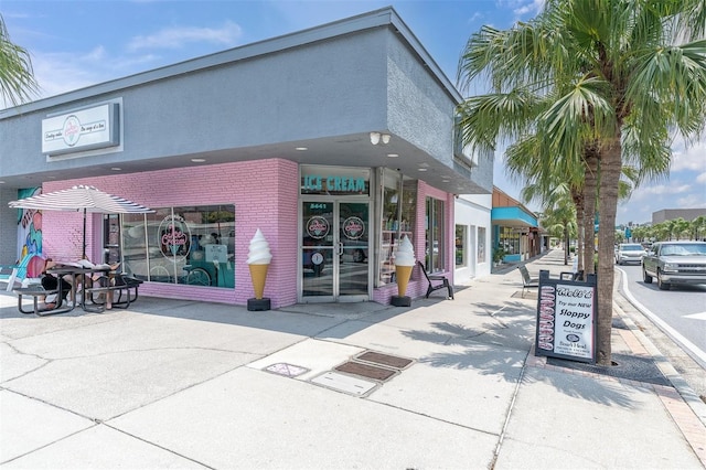 5440 Manatee Point Dr, New Port Richey, FL 34652 - view of building exterior