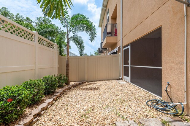 5520 White Marlin Ct, New Port Richey, FL 34652 - view of yard