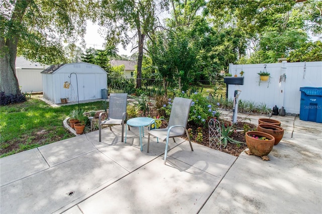 9630 Eldridge Rd, Spring Hill, FL 34608 - fenced backyard featuring a patio area