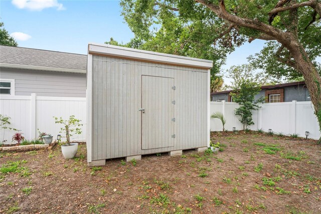 1601 E 98th Ave, Tampa, FL 33612 - view of shed