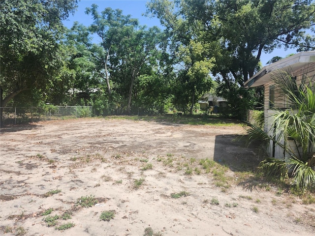 3415 N 51st St, Tampa, FL 33619 - view of yard