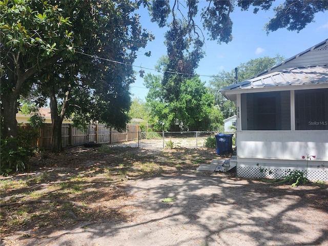 3415 N 51st St, Tampa, FL 33619 - view of yard