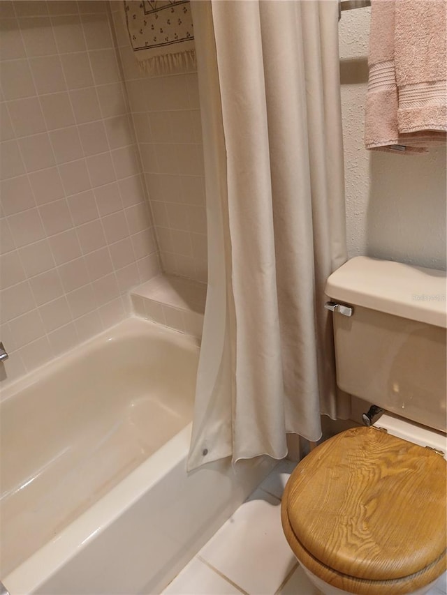 6050 Chesham Dr Unit 3, New Port Richey, FL 34653 - full bathroom with toilet and shower / bathtub combination with curtain