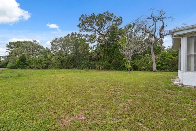 8340 Saint Marks Ct, Hudson, FL 34667 - view of grassy yard