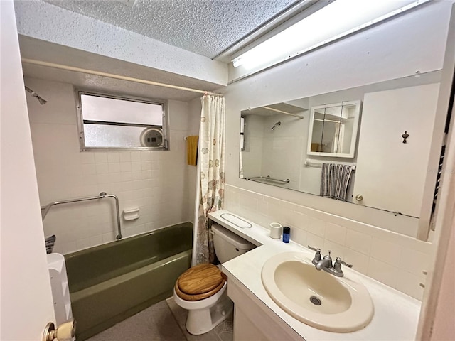 8312 Split Rail Ln, Hudson, FL 34667 - full bathroom featuring shower / bath combination with curtain, decorative backsplash, vanity, and a textured ceiling