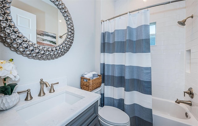 4197 Glade Wood Loop, New Port Richey, FL 34655 - bathroom featuring shower / bathtub combination with curtain and vanity