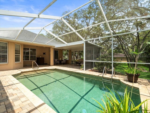 12060 Sapphire Dr, Spring Hill, FL 34609 - outdoor pool with a patio area and a lanai