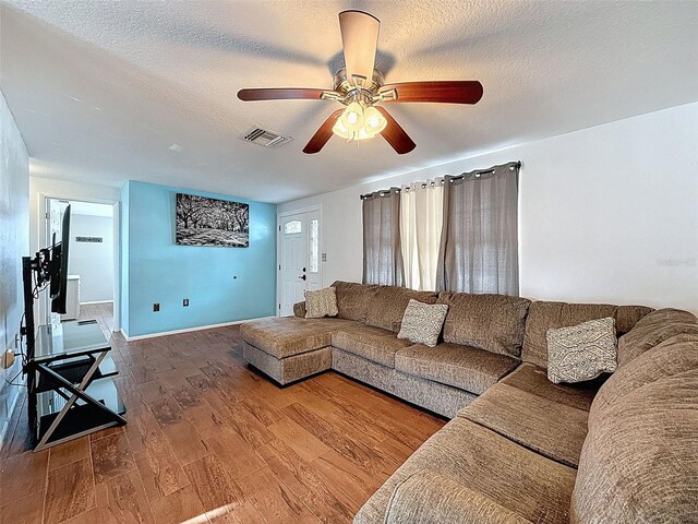 10029 Freestone Ln, Port Richey, FL 34668 - photo 18