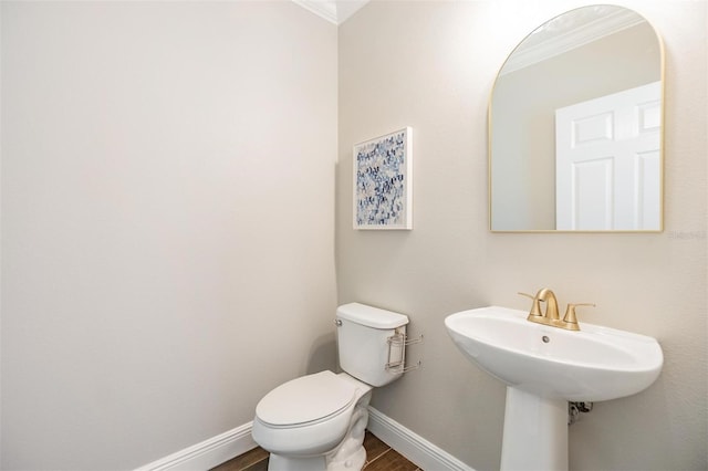 1783 Oak Hammock Ct, Lutz, FL 33558 - bathroom featuring ornamental molding and wood finished floors