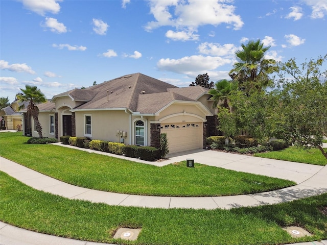 20820 Amanda Oak Ct, Land O Lakes, FL 34638 - ranch-style house with stucco siding, a garage, a front yard, and concrete driveway
