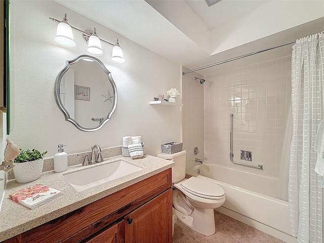 8130 Bugle Ct Unit 3, Port Richey, FL 34668 - bathroom featuring shower / bath combo, vanity, and tile patterned floors