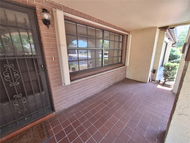 4420 Sawgrass Blvd, New Port Richey, FL 34653 - view of covered porch