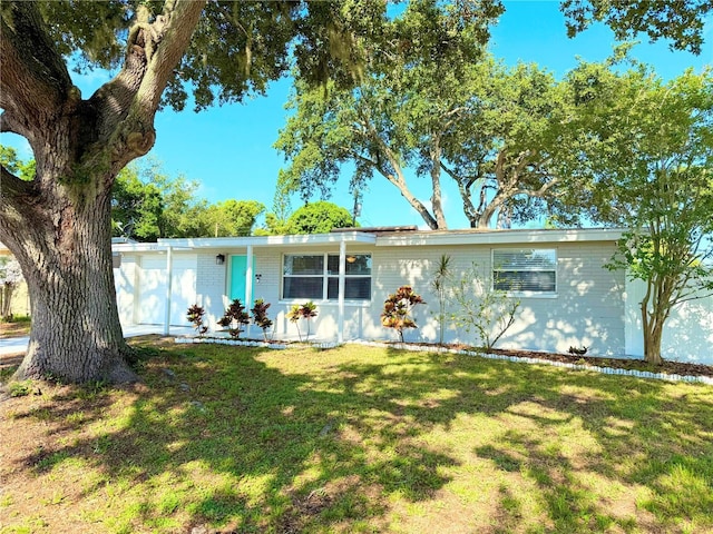 2141 Holiday Dr, Holiday, FL 34691 - photo 1