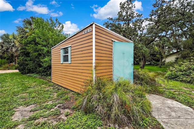 364 Waterfall Dr, Spring Hill, FL 34608 - view of shed