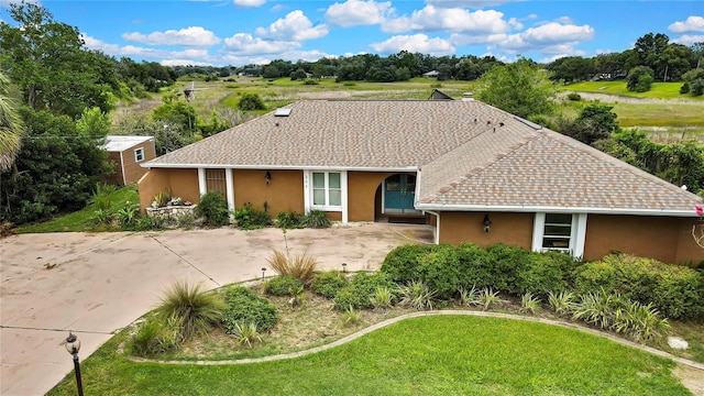 364 Waterfall Dr, Spring Hill, FL 34608 - single story home with stucco siding and a front yard