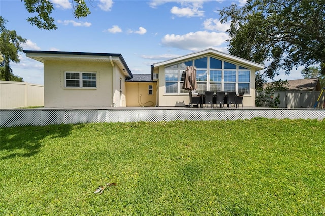 1071 Lexington Ct, Largo, FL 33771 - back of house with stucco siding