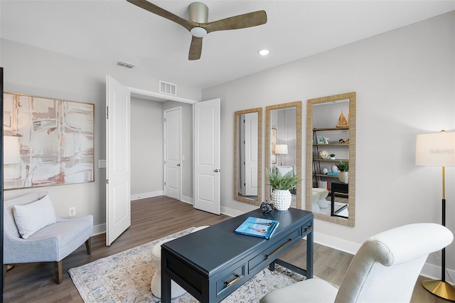 823 Emerald Grove Dr, Apopka, FL 32703 - living room featuring a ceiling fan, wood finished floors, and recessed lighting