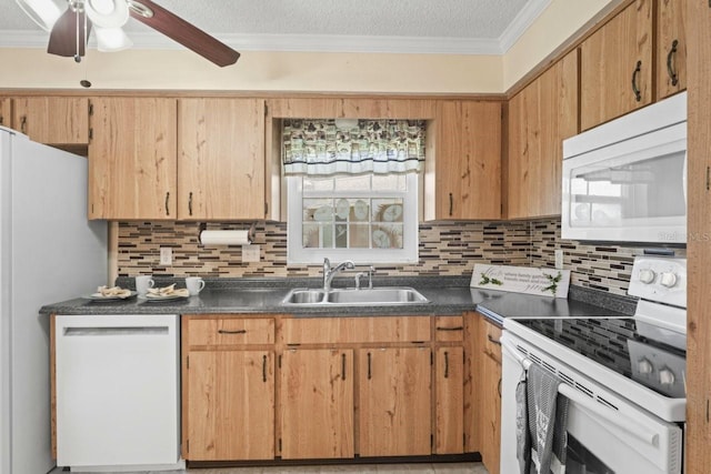 6702 Dartmoor Ln Unit 7A, New Port Richey, FL 34653 - kitchen featuring white appliances, tasteful backsplash, dark countertops, crown molding, and a ceiling fan