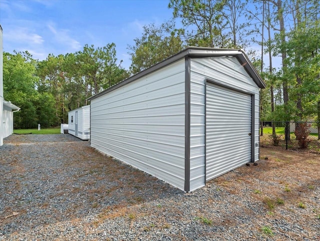 15430 Oakcrest Cir, Brooksville, FL 34604 - view of garage