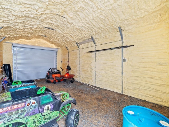 15430 Oakcrest Cir, Brooksville, FL 34604 - view of garage