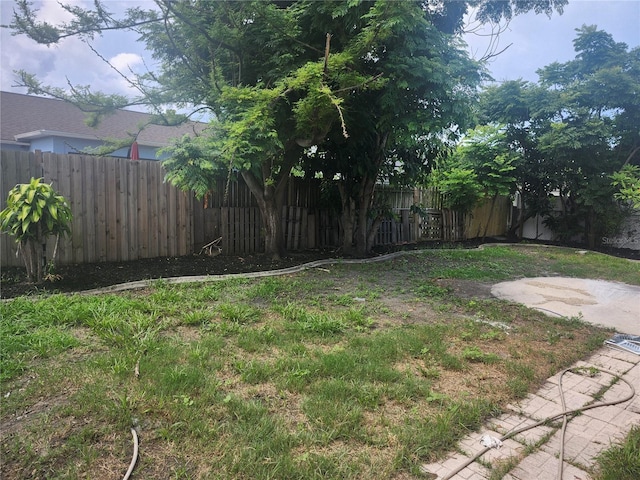 7338 Foxbloom Dr, Port Richey, FL 34668 - view of fenced backyard