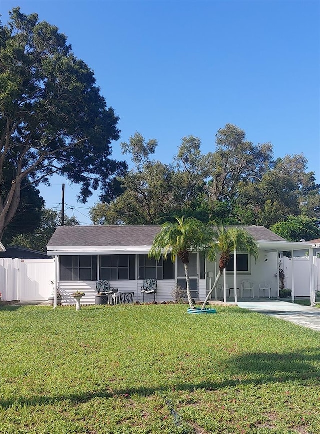 2870 26th Ave N, Saint Petersburg, FL 33713 - view of front of property featuring a sunroom