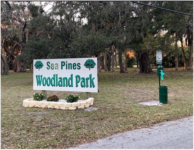 8504 Lafitte Dr, Hudson, FL 34667 - view of community sign