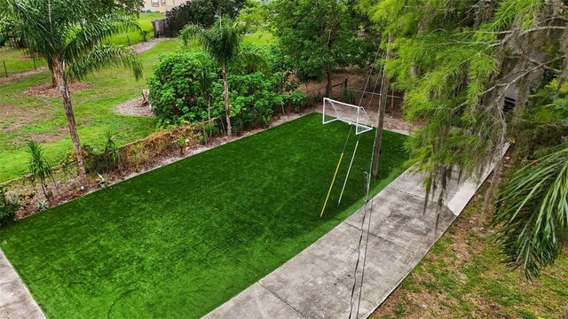 2202 Amity Ct, New Port Richey, FL 34655 - view of yard featuring a sport area