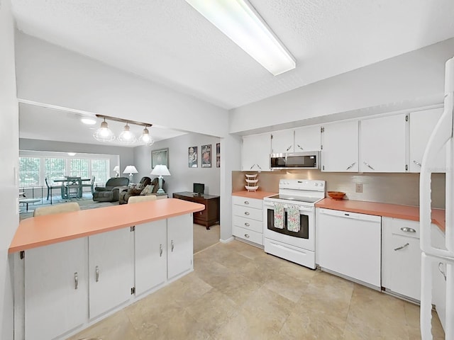 2261 Swedish Dr Unit 37, Clearwater, FL 33763 - photo 8
