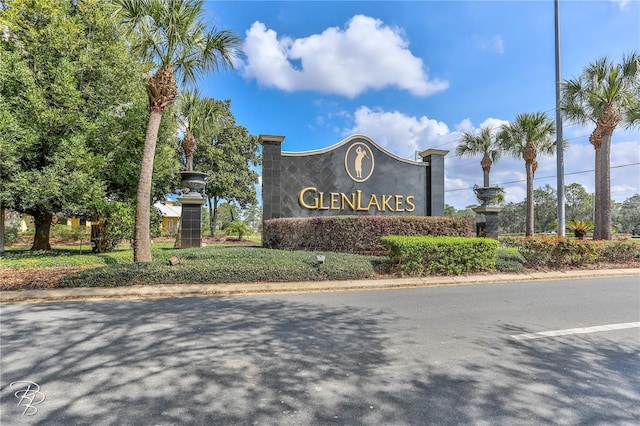 9406 Burnam Dr, Weeki Wachee, FL 34613 - view of community sign
