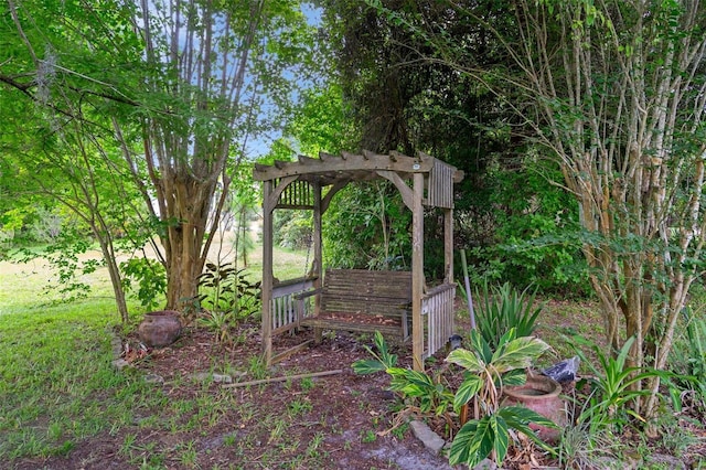 7268 Crystal Spring Run, Weeki Wachee, FL 34607 - view of yard