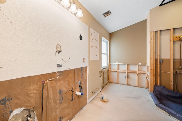 252 Arbor Woods Cir, Oldsmar, FL 34677 - bathroom featuring vaulted ceiling