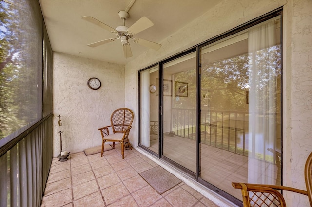 3134 Lake Pine Way Unit F2, Tarpon Springs, FL 34688 - unfurnished sunroom with a ceiling fan