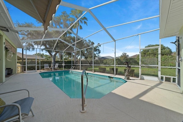 14178 Pullman Dr, Spring Hill, FL 34609 - view of swimming pool with a patio, a lanai, and a fenced backyard