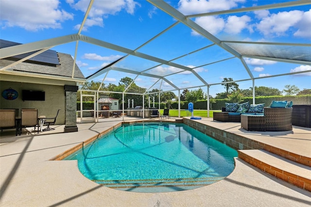 1478 Brigadier Dr, Spring Hill, FL 34608 - swimming pool with a patio area, an outdoor hangout area, and a lanai