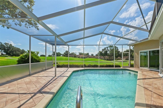 7328 Blue Skies Dr, Spring Hill, FL 34606 - outdoor pool featuring a patio area and view of golf course