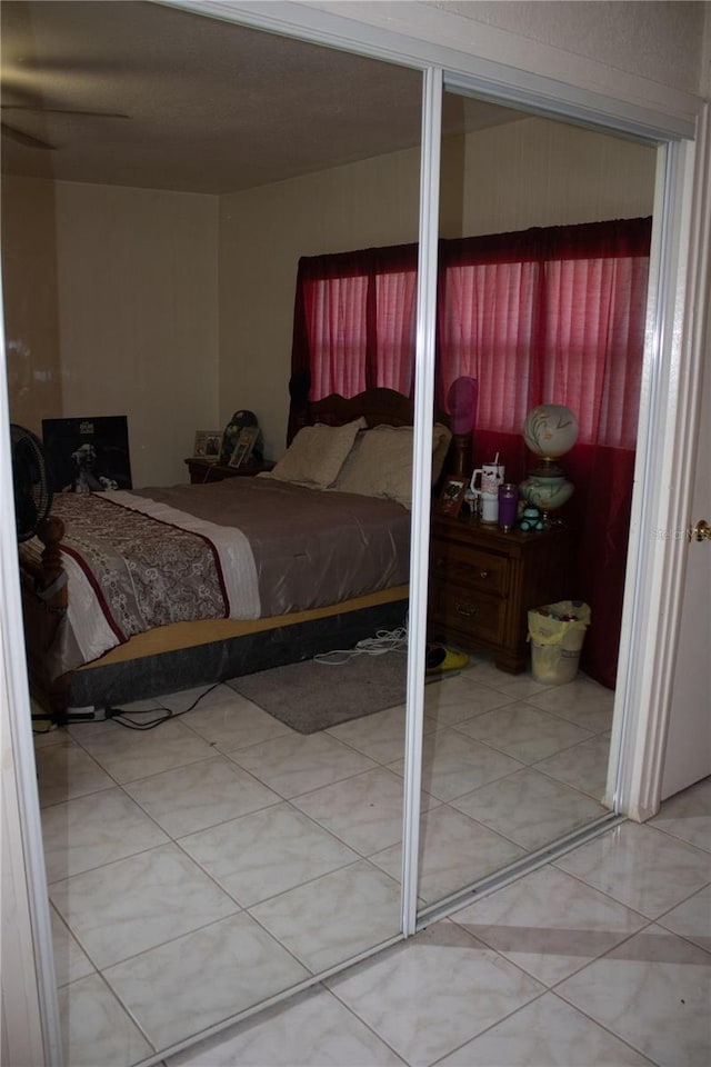5635 Kimball Rd, Mulberry, FL 33860 - bedroom with two closets