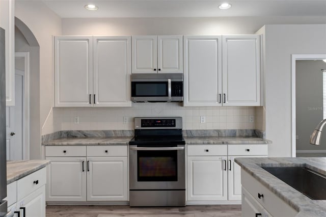 4396 Larkenheath Dr, Spring Hill, FL 34609 - photo 15