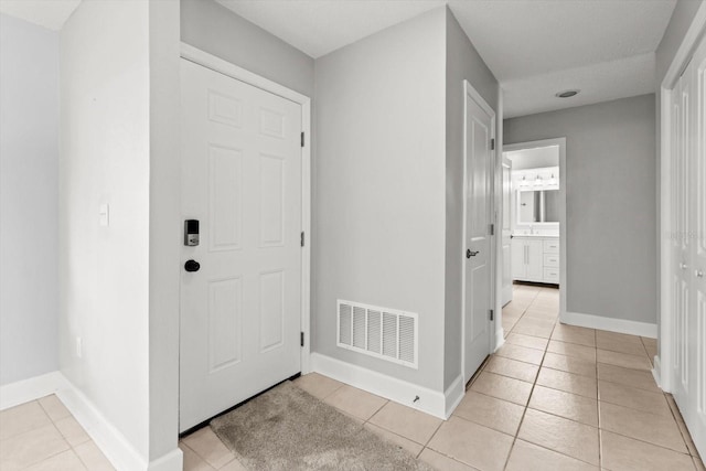 11446 W Bayshore Dr Unit 36, Crystal River, FL 34429 - entryway with light tile patterned floors