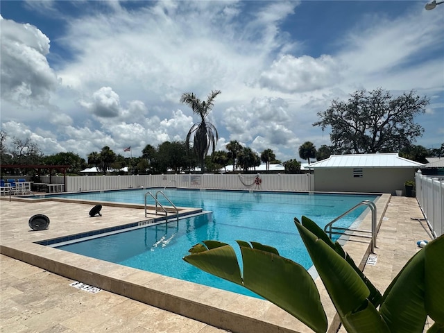 11446 W Bayshore Dr Unit 36, Crystal River, FL 34429 - view of community pool