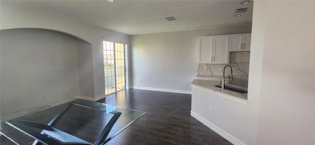 27606 Pleasure Ride Loop, Wesley Chapel, FL 33544 - photo 7
