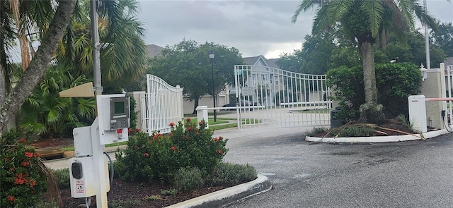 27606 Pleasure Ride Loop, Wesley Chapel, FL 33544 - photo 20