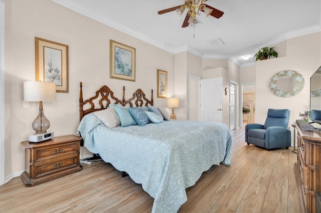 1610 Winding Willow Dr, Trinity, FL 34655 - bedroom with light wood finished floors, ornamental molding, connected bathroom, and a ceiling fan