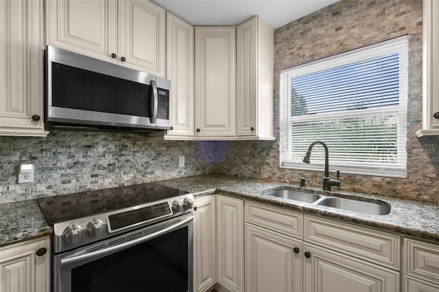 18605 San Rio Cir, Lutz, FL 33549 - photo 51