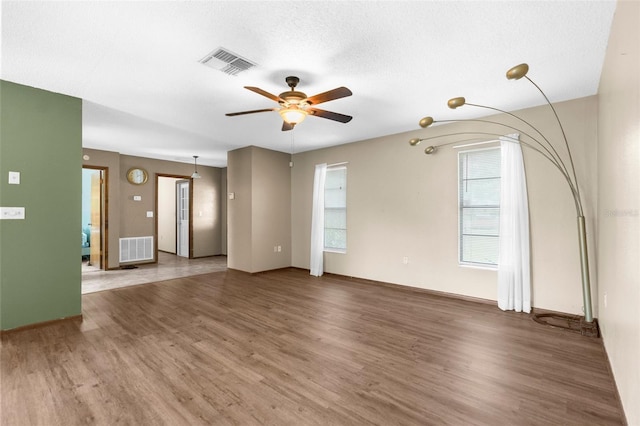 10163 Spring Hill Dr, Spring Hill, FL 34608 - photo 3