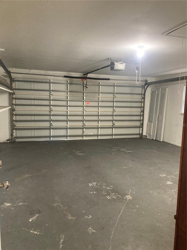 7806 Jenner Ave, New Port Richey, FL 34655 - view of garage