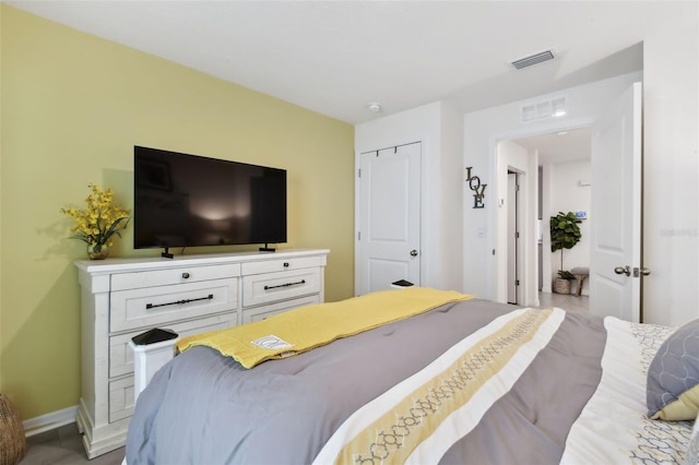 11861 Downy Birch Dr, Riverview, FL 33569 - bedroom featuring baseboards